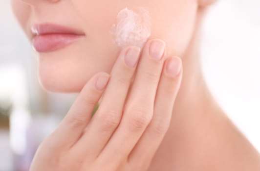 Правила вибору косметики для чутливої шкіри та її застосування